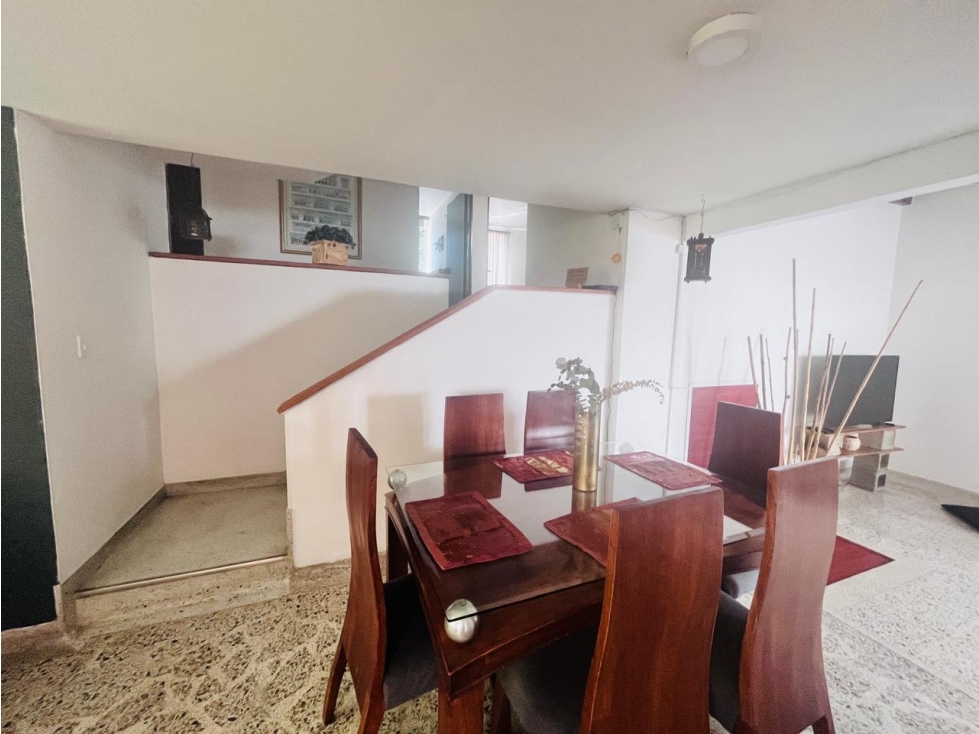 VENTA DE CASA BIFAMILIAR EN EL VELODROMO — foto 3