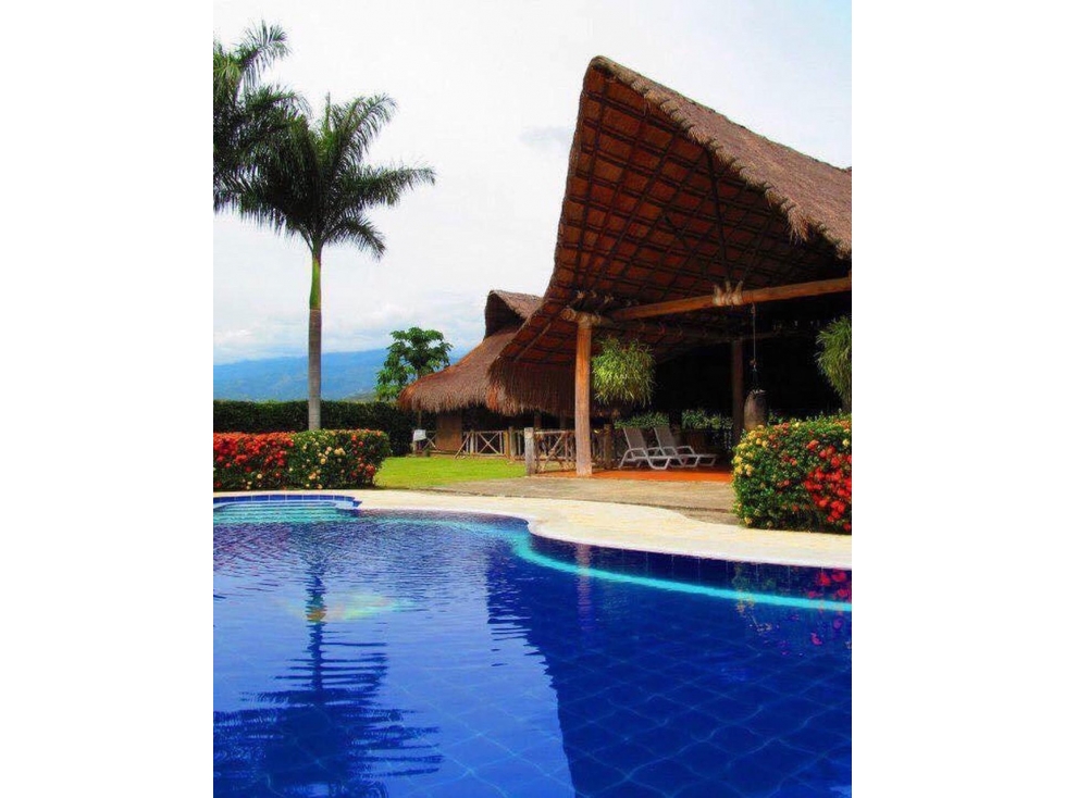 ESPECTACULAR FINCA EN SOPETRAN.ANTIOQUIA
