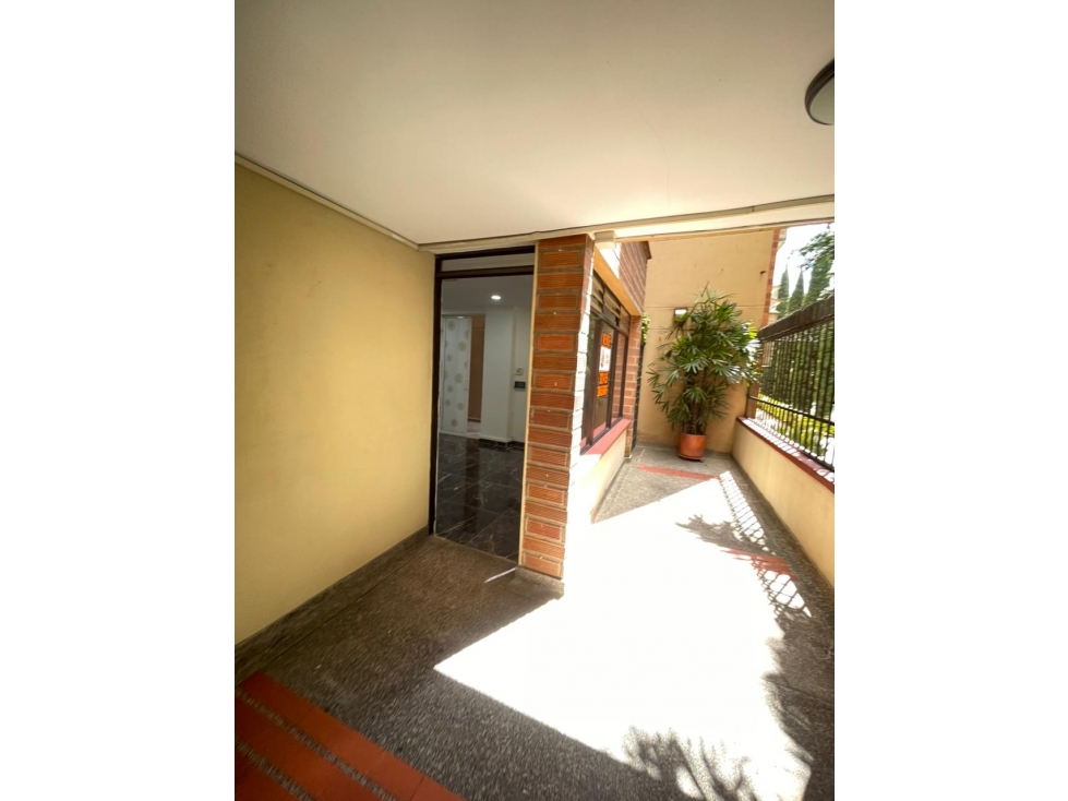 Local comercial en venta Laureles Segundo Parque 42 m² $500MM
