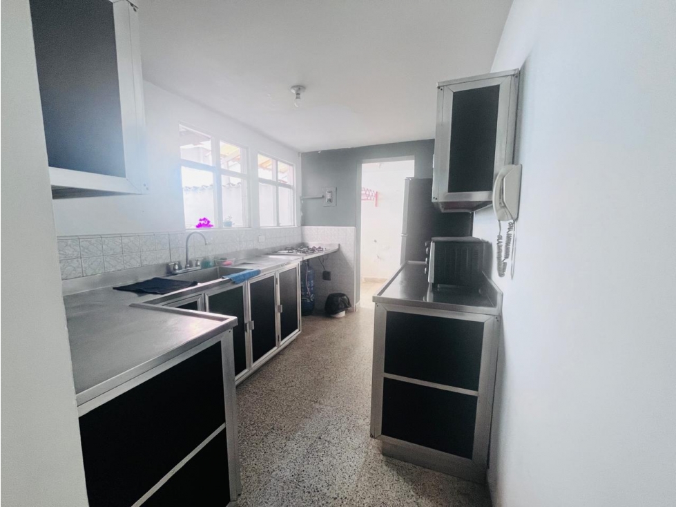 VENTA DE CASA BIFAMILIAR EN EL VELODROMO — foto 6