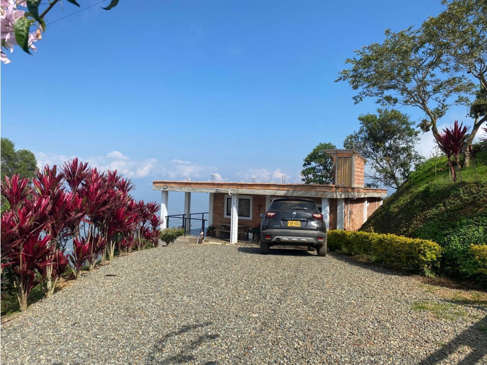 Finca en venta San Jeronimo Los alticos