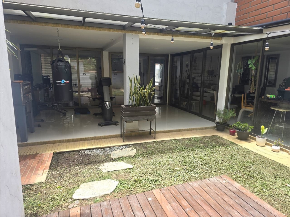 Casa en venta Unidad cerrada Loma los bernal