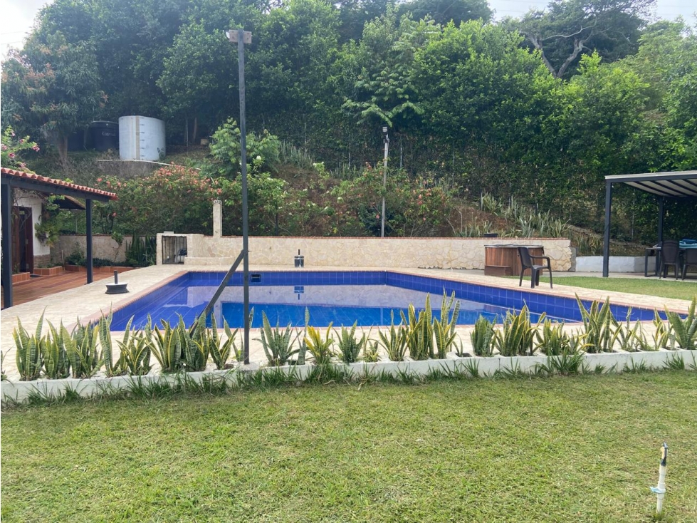 Espectacular finca en Sopetran con vista a la montaña — foto 3