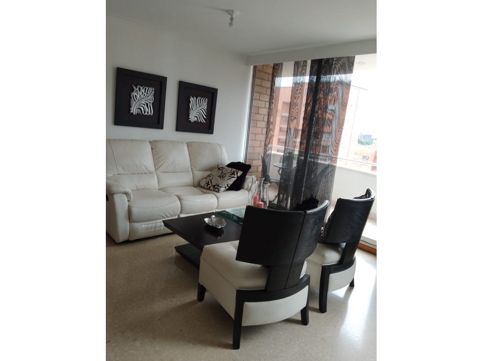 Apartamento amplio y exclusivo en venta en Conquistadores — foto 3