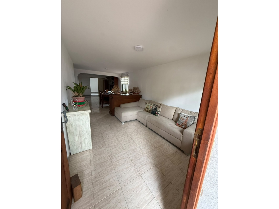 Venta de casa en Sabaneta La Aldea 166m2