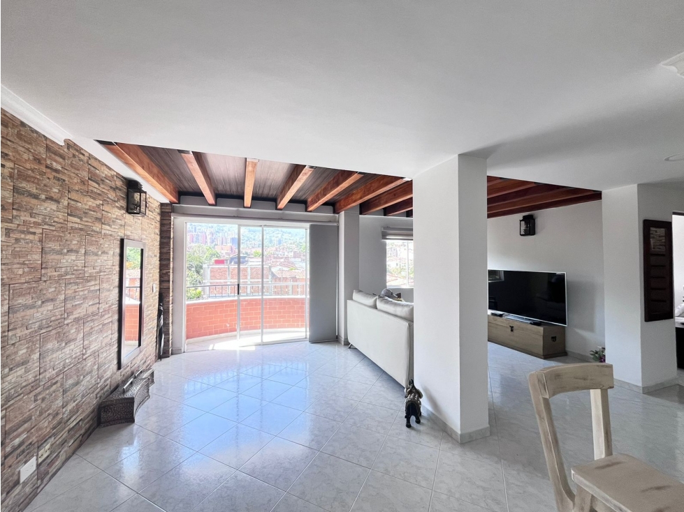 APARTAMENTO DUPLEX EN ENVIGADO — foto 2