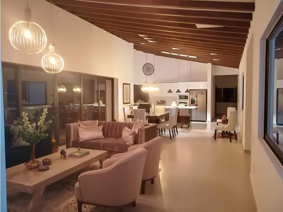 Casa Campestre en exclusiva parcelación vía al aeropuerto — foto 4