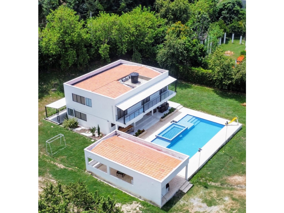 Finca en venta San jeronimo Lujo, espacio y naturaleza