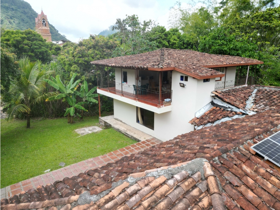 Finca en Venecia con vista a Cerro Tusa -Tranquilidad y hermosa vista - 4