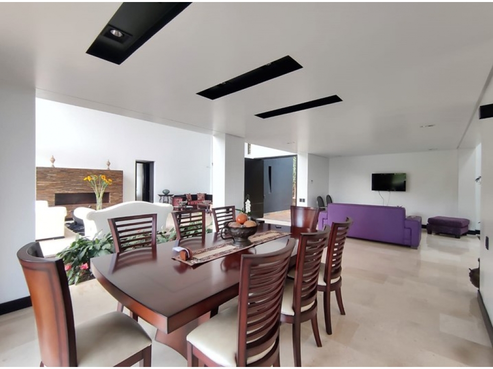 Espectacular casa en venta Loma el escobero — foto 3