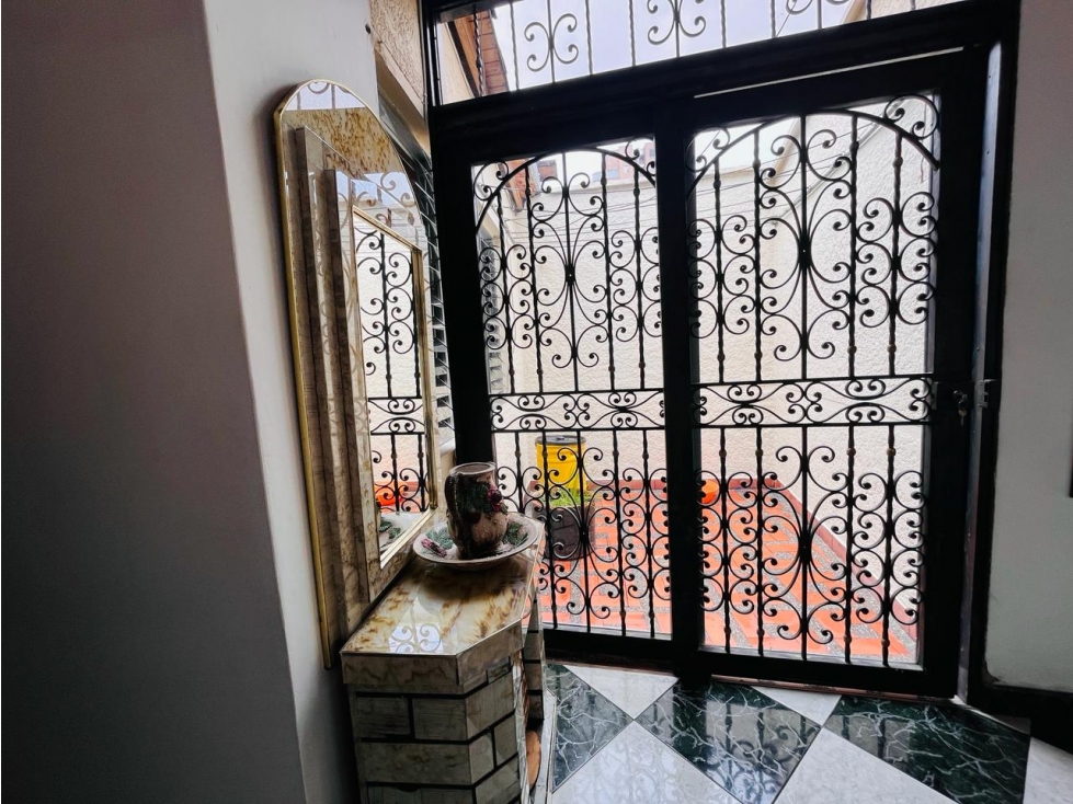 CASA SEGUNDO PISO CON AIRE Y PARQUEADERO EN BOSTON — foto 5