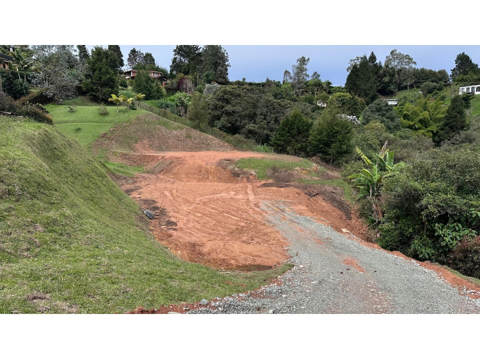 Lote mixto explanado en Mampuesto Rionegro en unidad abierta — foto 4