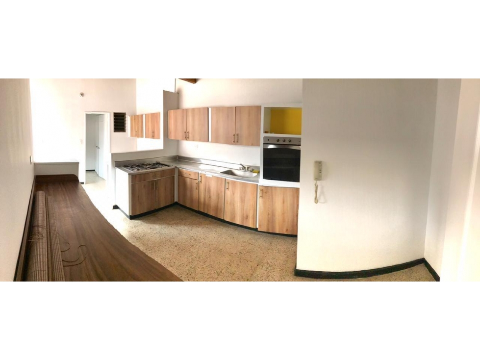 VENTA DE APARTAMENTO EN CONQUISTADORES PARA REMODELAR