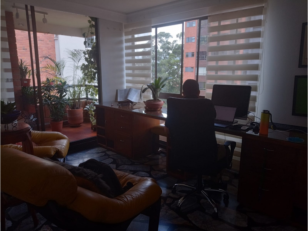 Apto en edificio en El Poblado 200m2. $950K. Rango 9 — foto 5