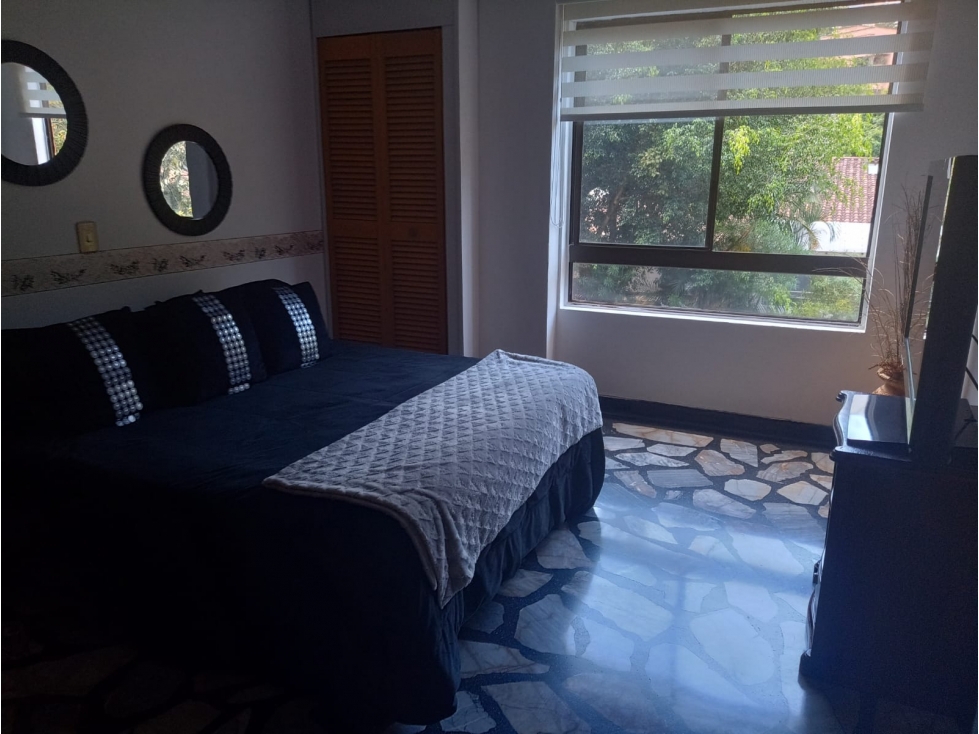 Apto en edificio en El Poblado 200m2. $950K. Rango 9 — foto 6