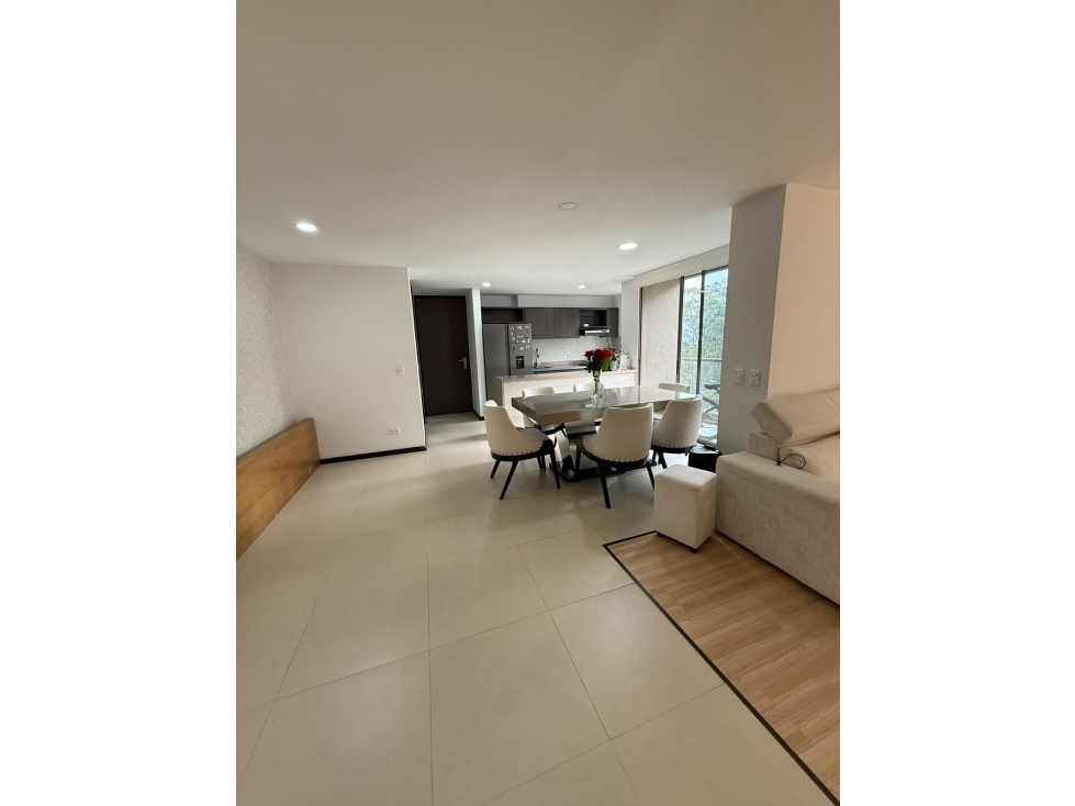 Apartamento en venta Poblado 80m2 2 alcobas — foto 2