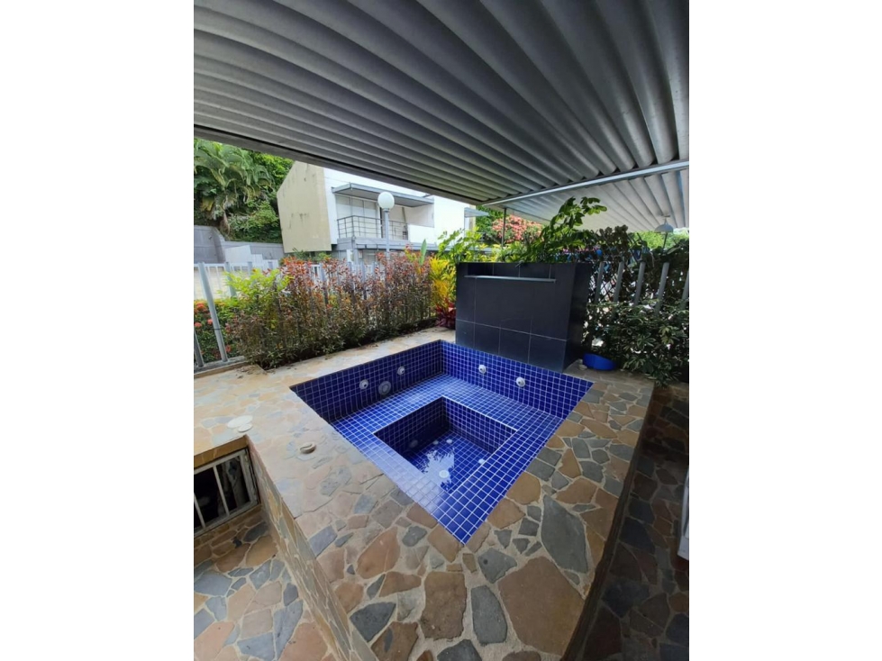 venta de Casa Cabaña en unidad cerrada en San Jerónimo