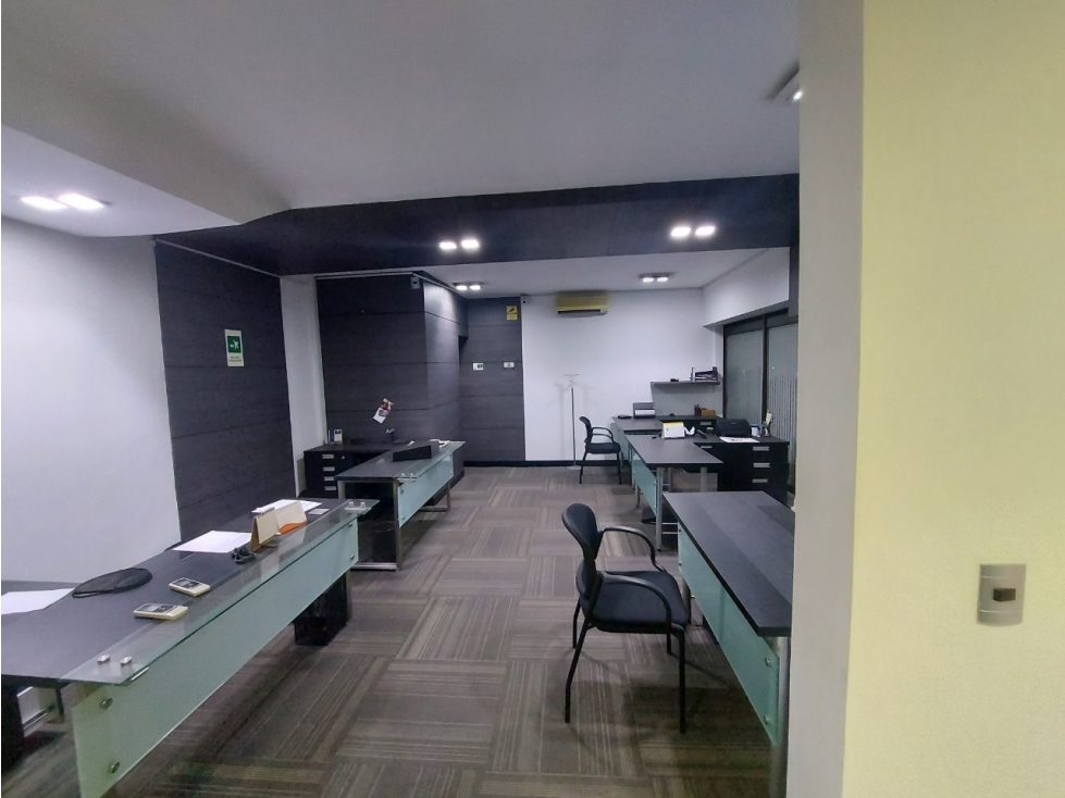Espectacular local en venta suramericana