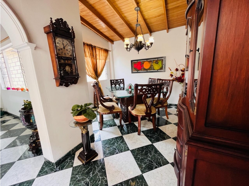 CASA SEGUNDO PISO CON AIRE Y PARQUEADERO EN BOSTON — foto 4
