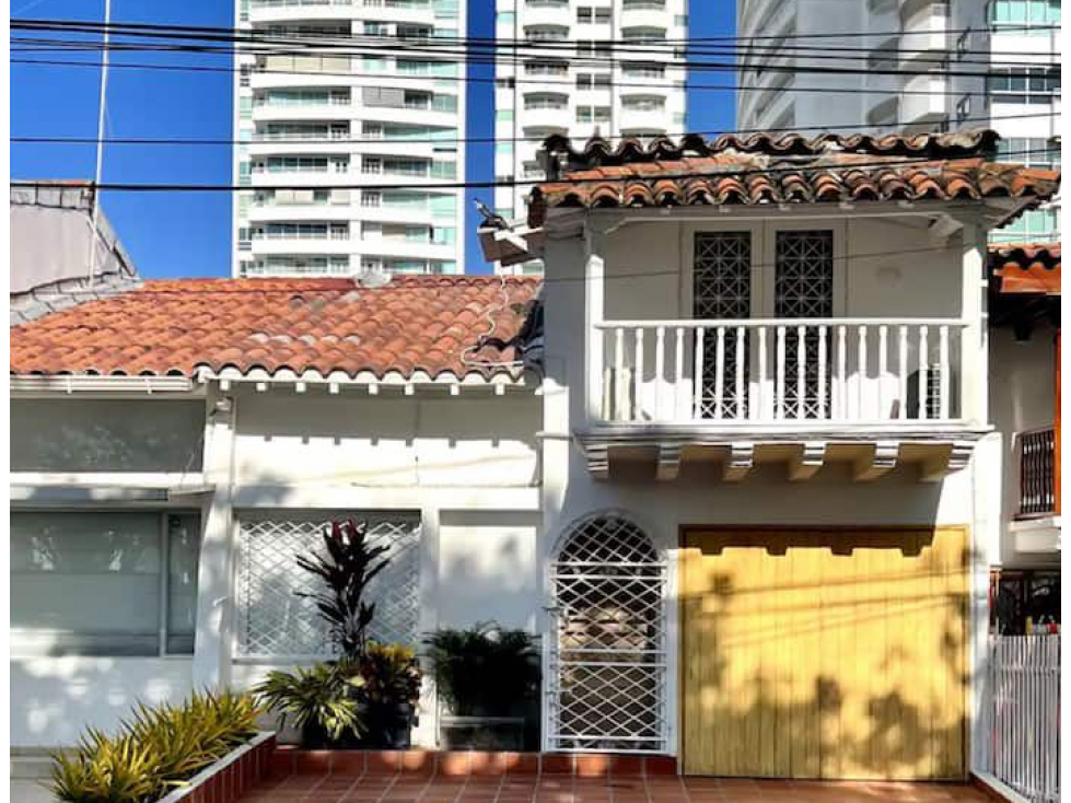 Casa amoblada en Manga en la avenida Miramar, en Cartagena de Indias