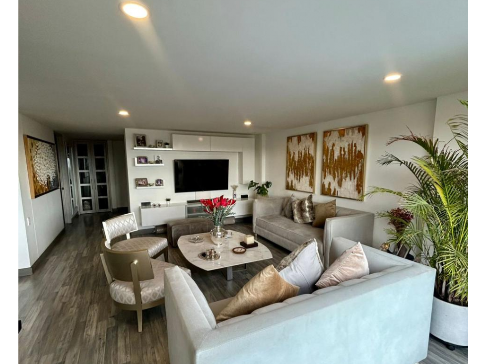 Se vende increíble apartamento en Bogotá, Cundinamarca. — foto 2