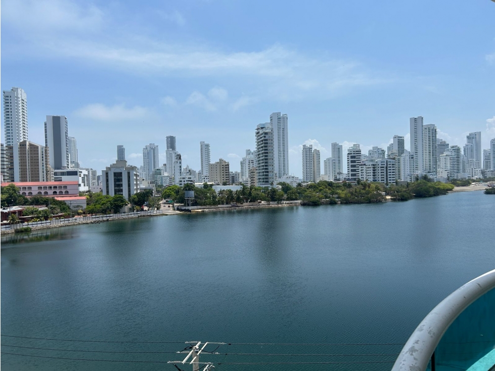 Se vende apartamento de uso mixto en el Laguito, Cartagena de Indias