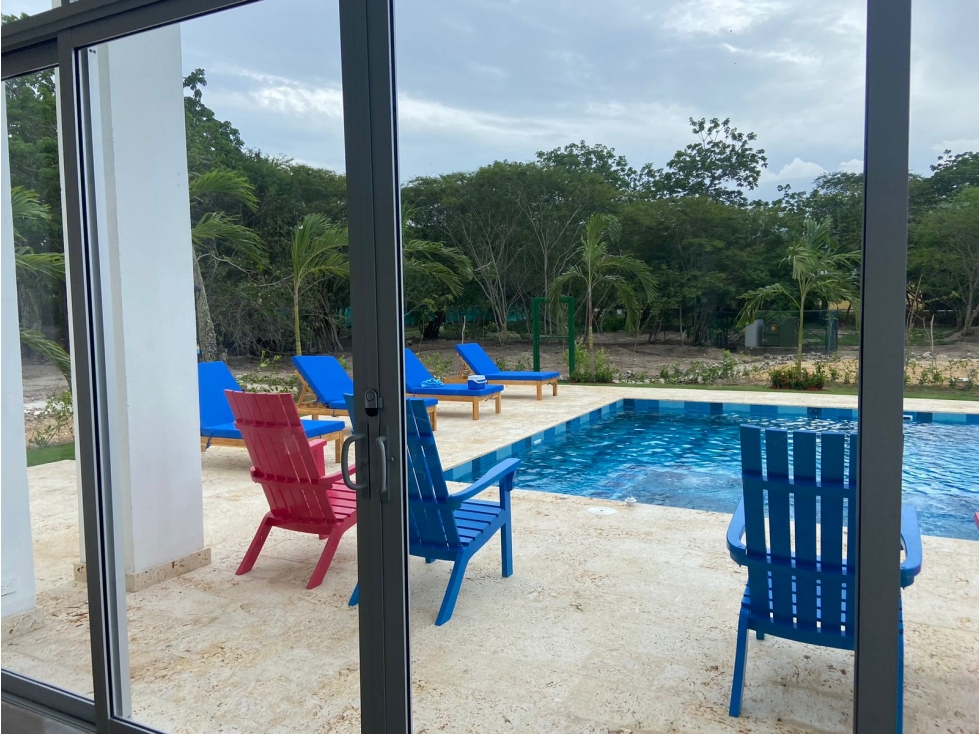 Se vende Casa, en la Isla de Barú.