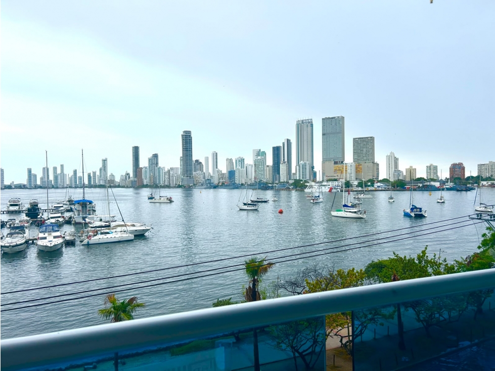 Se arrienda apartamento frente a la Bahía de Manga, en Cartagena
