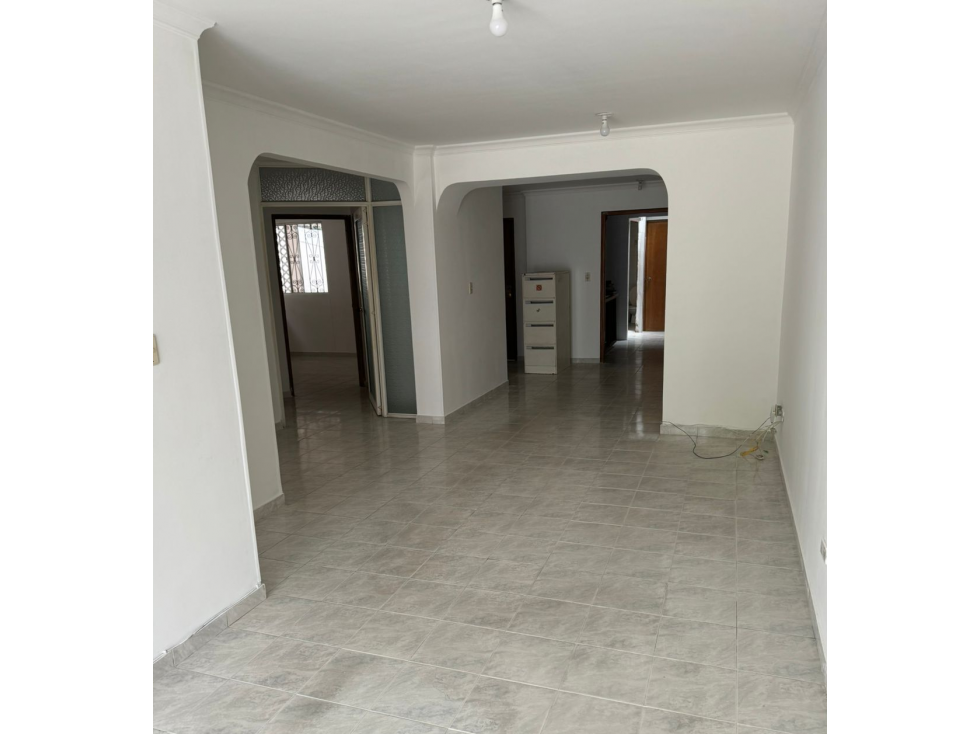 Se arrienda local comercial en Manga, Cartagena de Indias