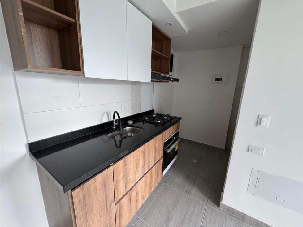 SE VENDE HERMOSO APARTAMENTO AL NORTE DE ARMENIA — foto 2