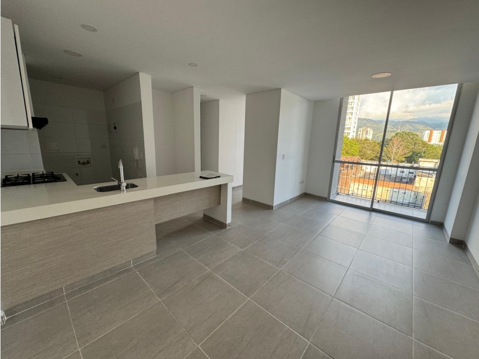 SE VENDE COMODO APARTAMENTO UBICADO CERCA AL PARQUE FUNDADORES — foto 2