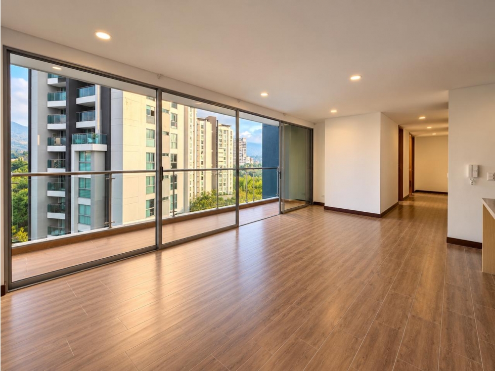 SE VENDE EXCLUSIVO APARTAMENTO SECTOR CASTELLANA — foto 2