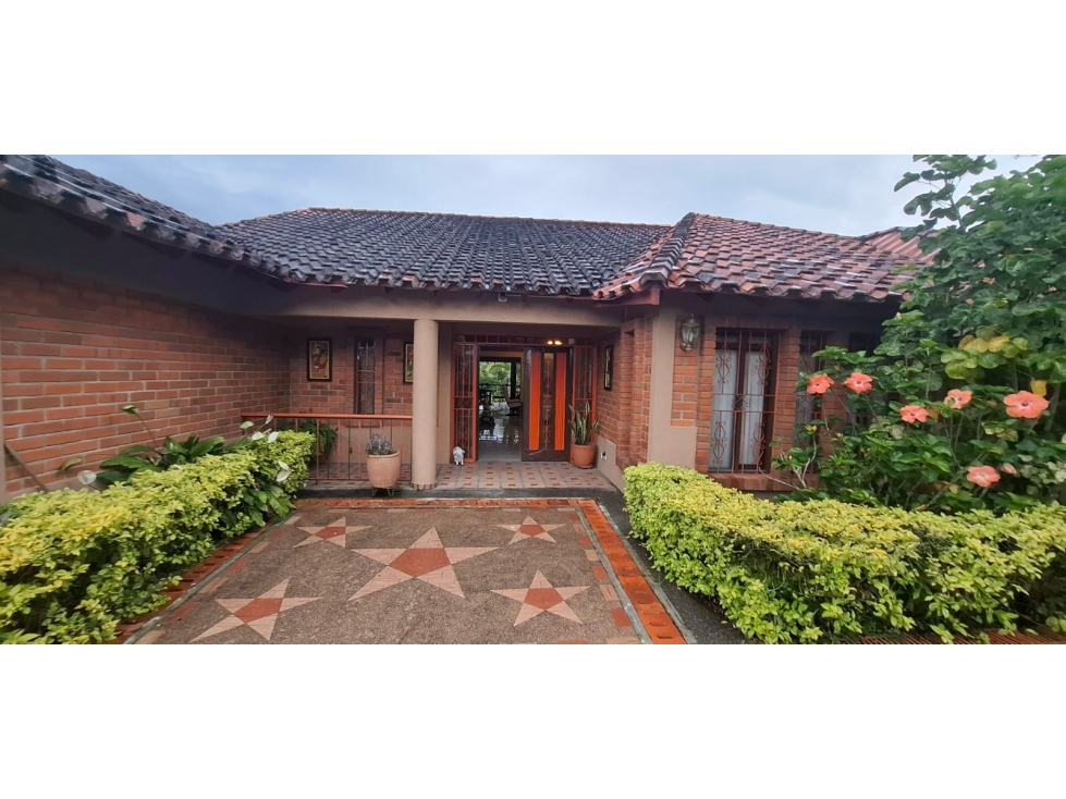 Se Vende Chalet Vía Quimbaya-Alcalá - 2