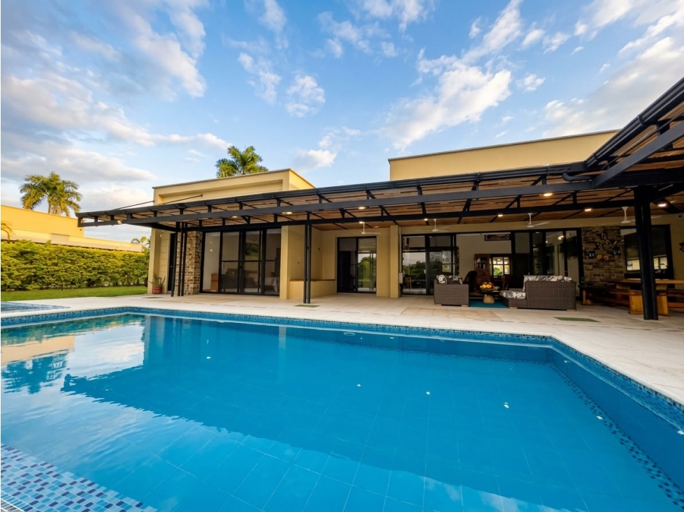 SE VENDE EXCLUSIVA CASA CAMPESTRE-LA TEBAIDA - 2