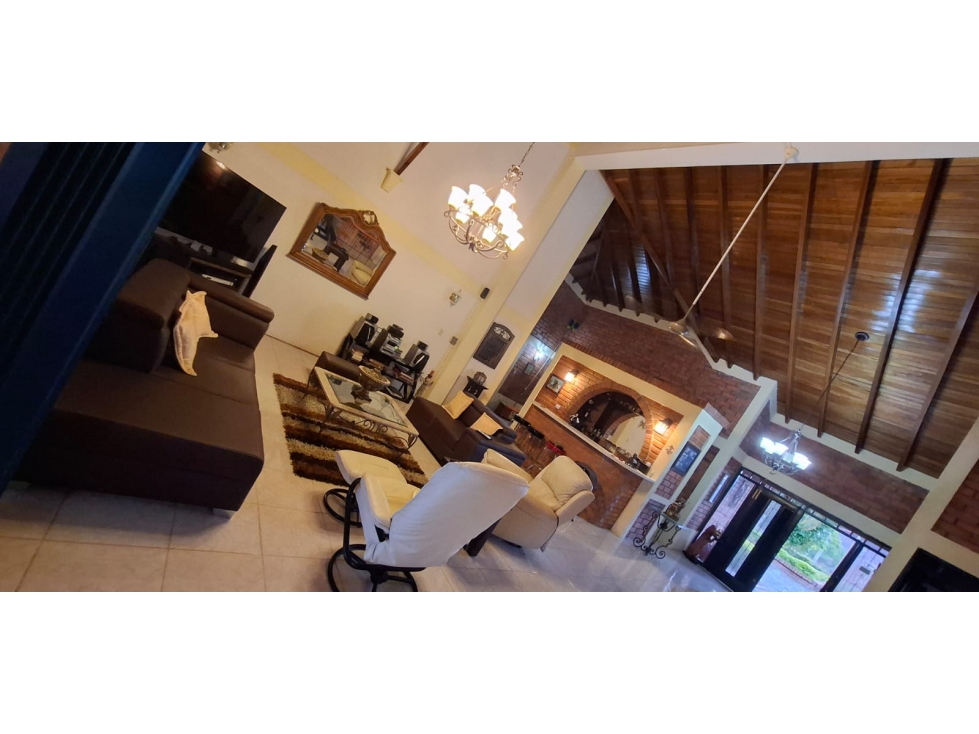 Se Vende Chalet Vía Quimbaya-Alcalá - 4