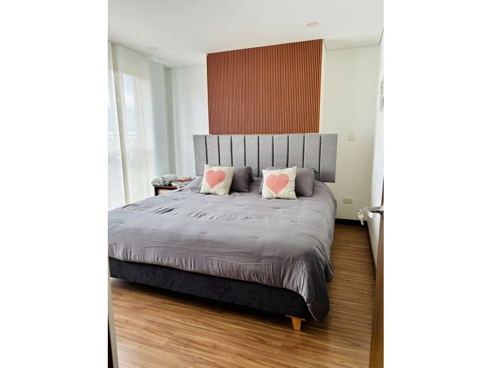 SE VENDE AMPLIO APARTAMENTO - SECTOR CLINICAS — foto 6