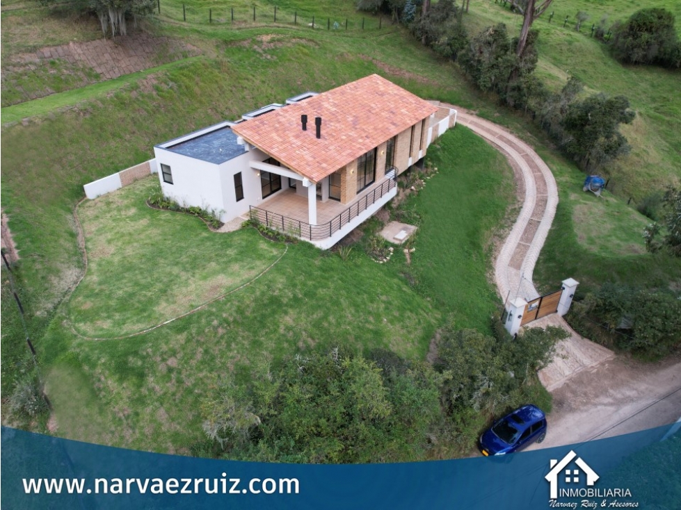 En Venta Hermosa Casa Campestre Nueva en Tabio