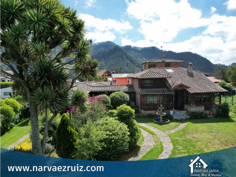 En Venta Majestuosa Casa Campestre en Tabio