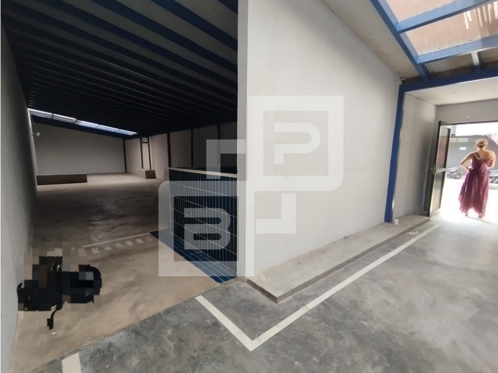 ARRIENDO LOCAL POBLADO MANILA - 2