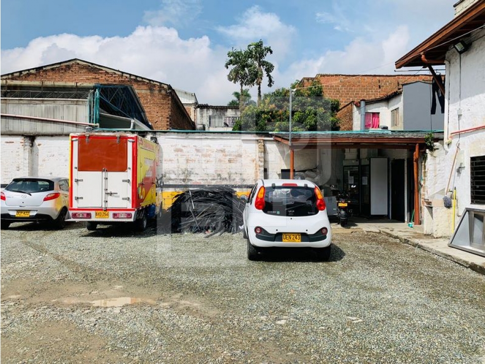PARQUEADERO DISPONIBLE PARA ARRIENDO EN ENVIGADO — foto 3