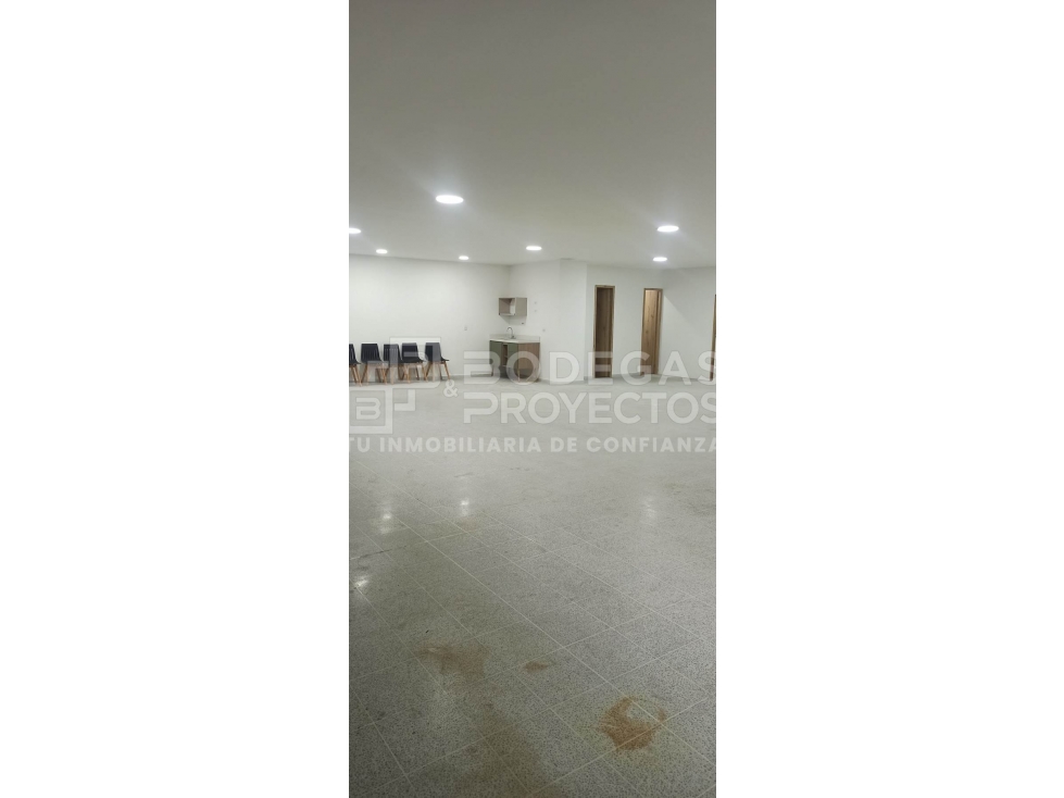 ARRIENDO LOCAL EN ITAGUI - 2