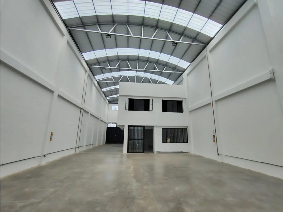 BODEGA EN VENTA MEDELLIN- LA AGUACATALA