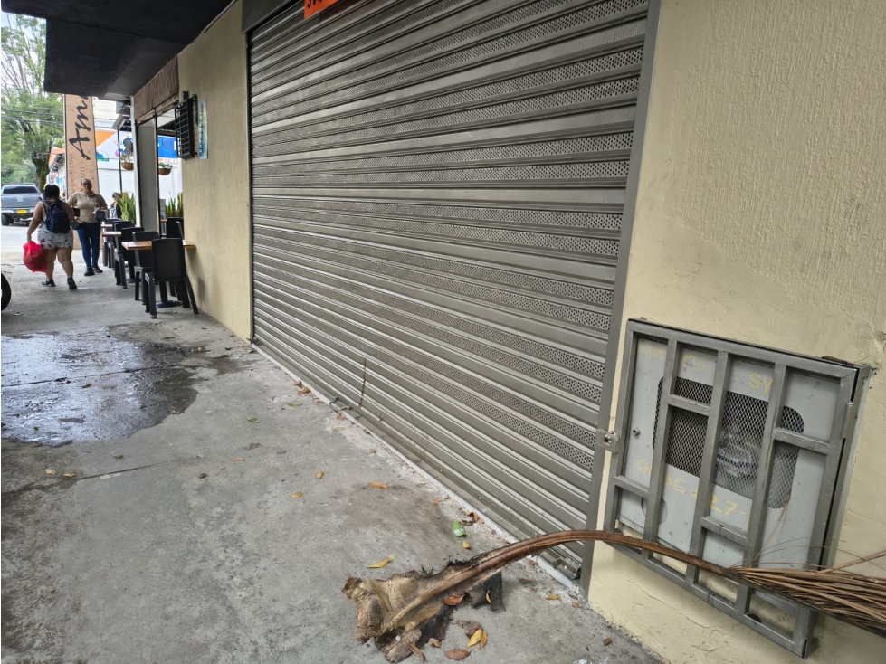 LOCAL PISO 1 DISPONIBLE PARA ARRIENDO EN BARRIO COLOMBIA
