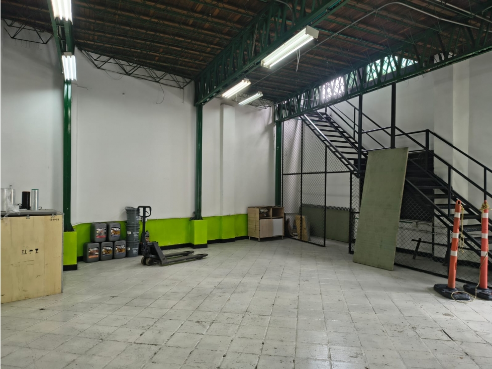 BODEGA DISPONIBLE PARA ARRIENDO UBICADA EN PERPETUO SOCORRO — foto 2