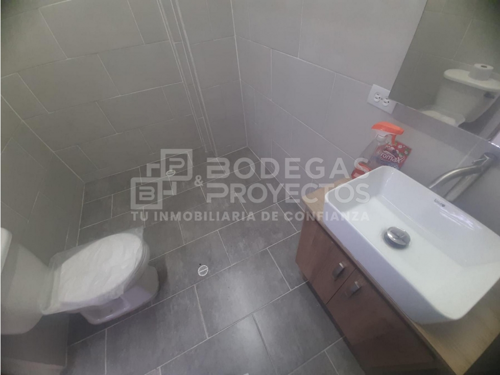 ARRIENDO LOCAL DISPONIBLE SECTOR ITAGUI - 6