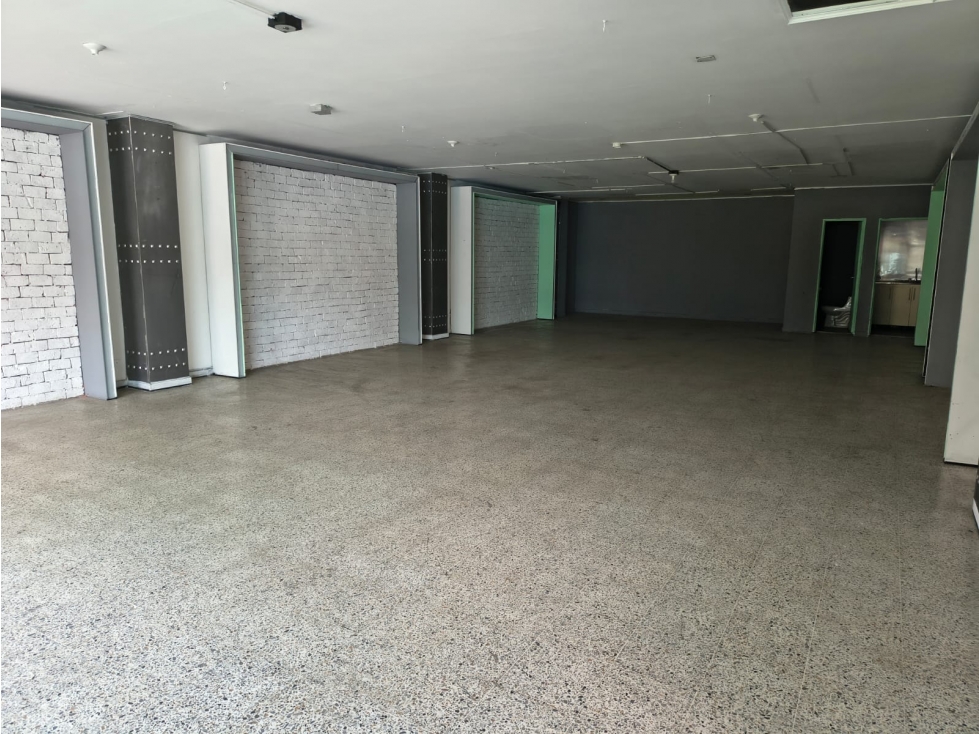 LOCAL DISPONIBLE PARA ARRIENDO EN ZONA INDUSTRIAL DE BELEN — foto 2