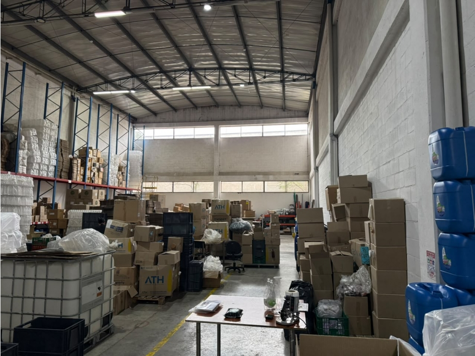 BODEGA DISPONIBLE PARA ARRIENDO EN LA ESTRELLA - 2