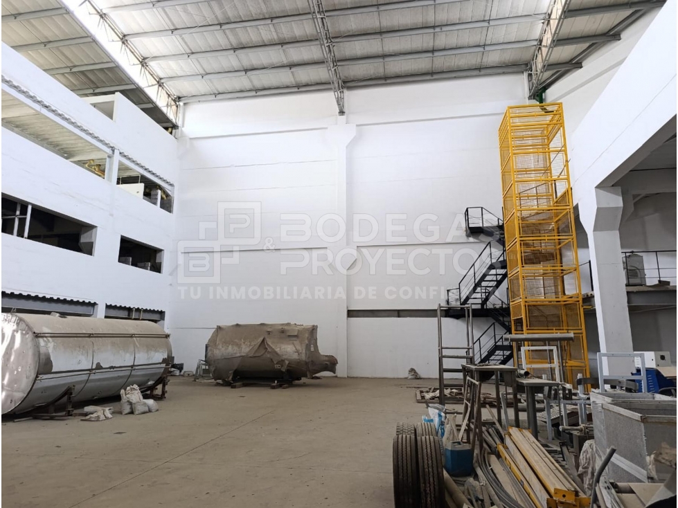BODEGA DISPONIBLE PARA ARRIENDO EN GIRARDOTA - 3
