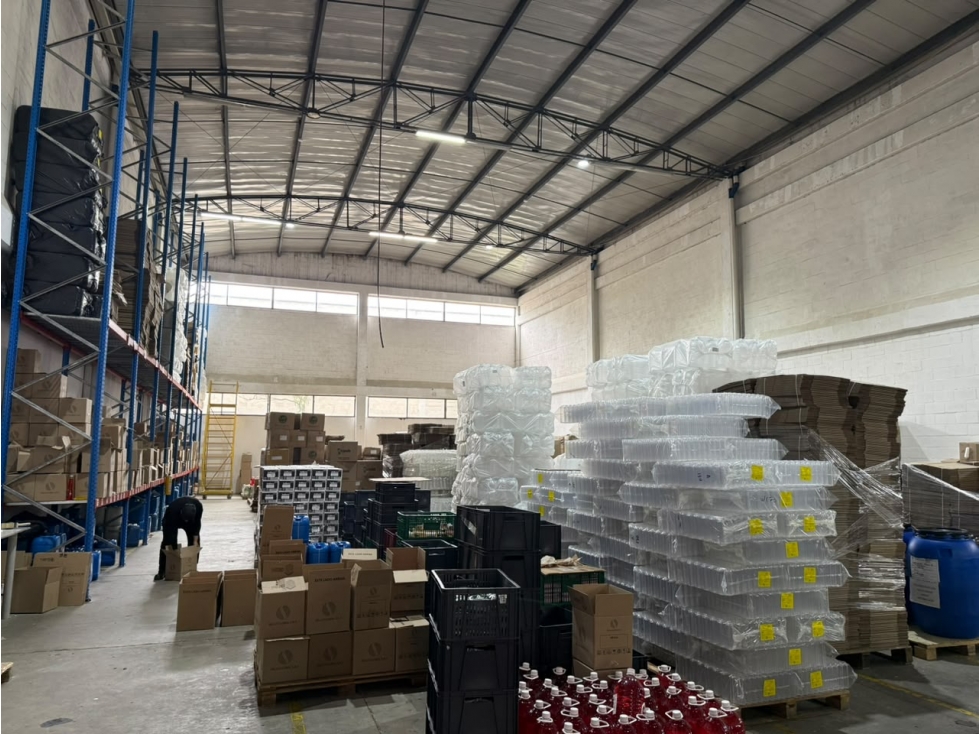 BODEGA DISPONIBLE PARA ARRIENDO EN LA ESTRELLA - 3
