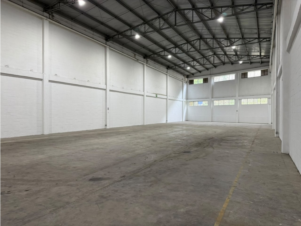 BODEGA DISPONIBLE PARA ARRIENDO EN LA ESTRELLA - 3
